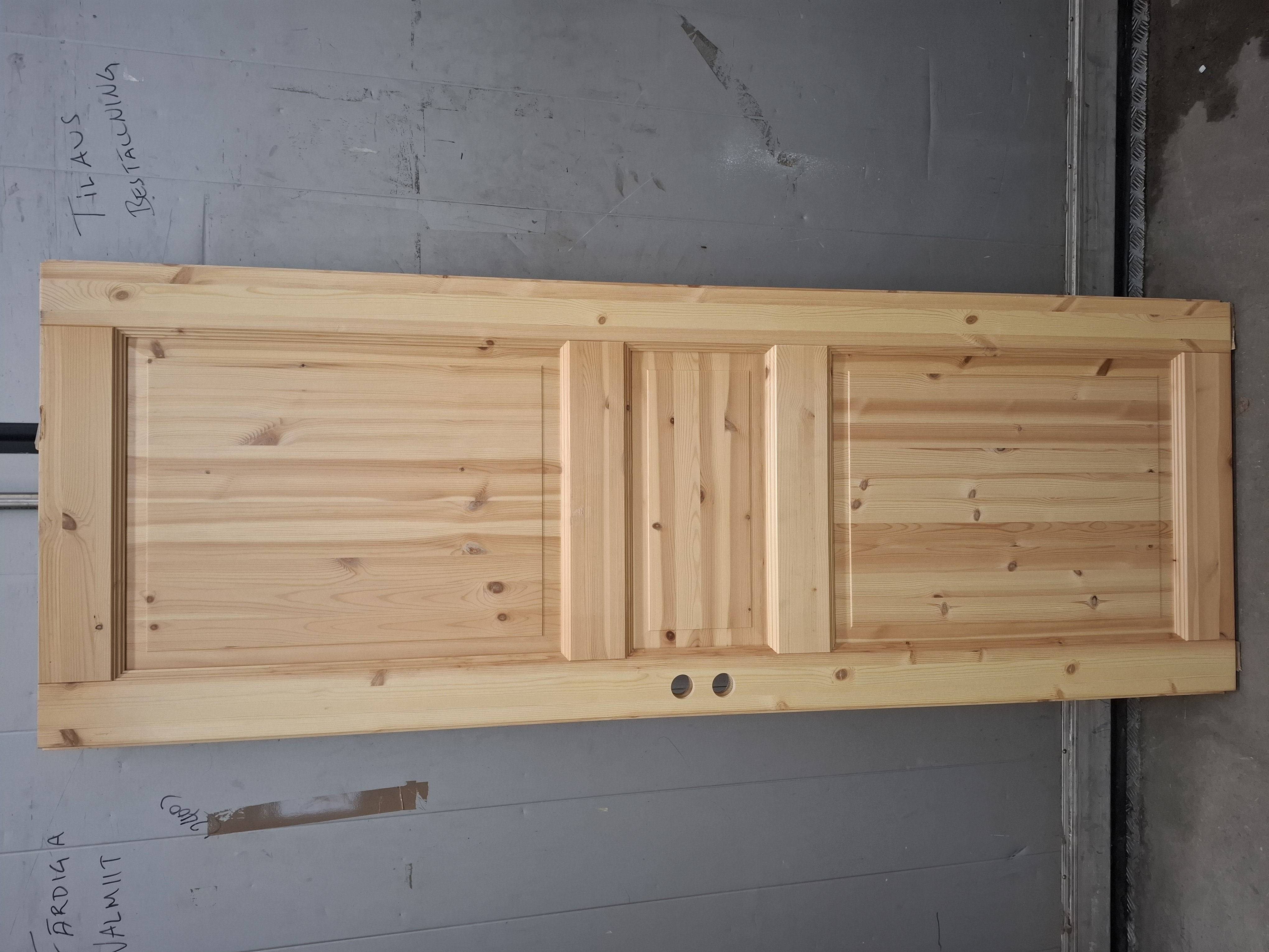 Vo-108, 9x21 Massiv trä mellandörr