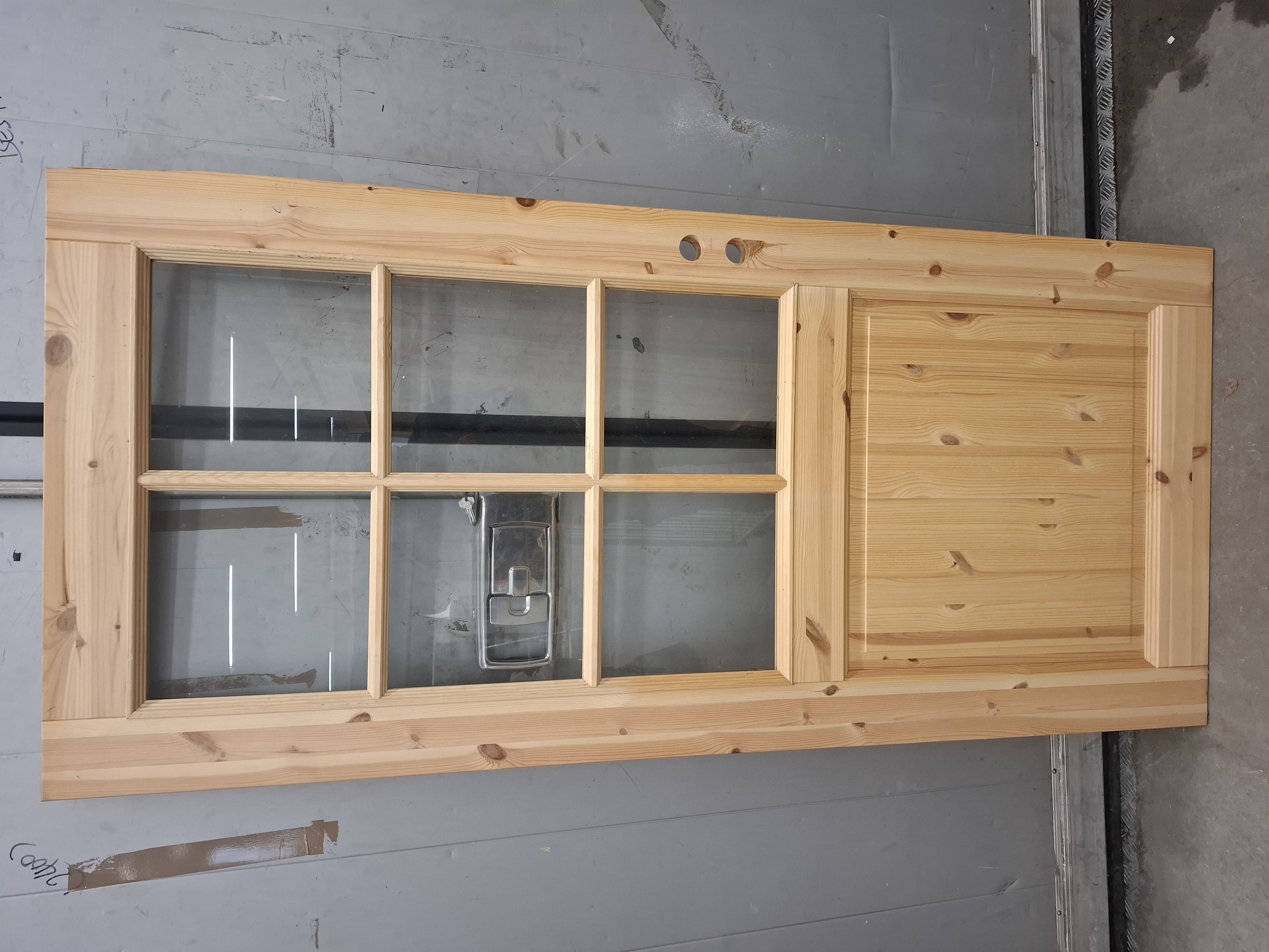 Vo-110, 9x21 Massiv trä mellandörr