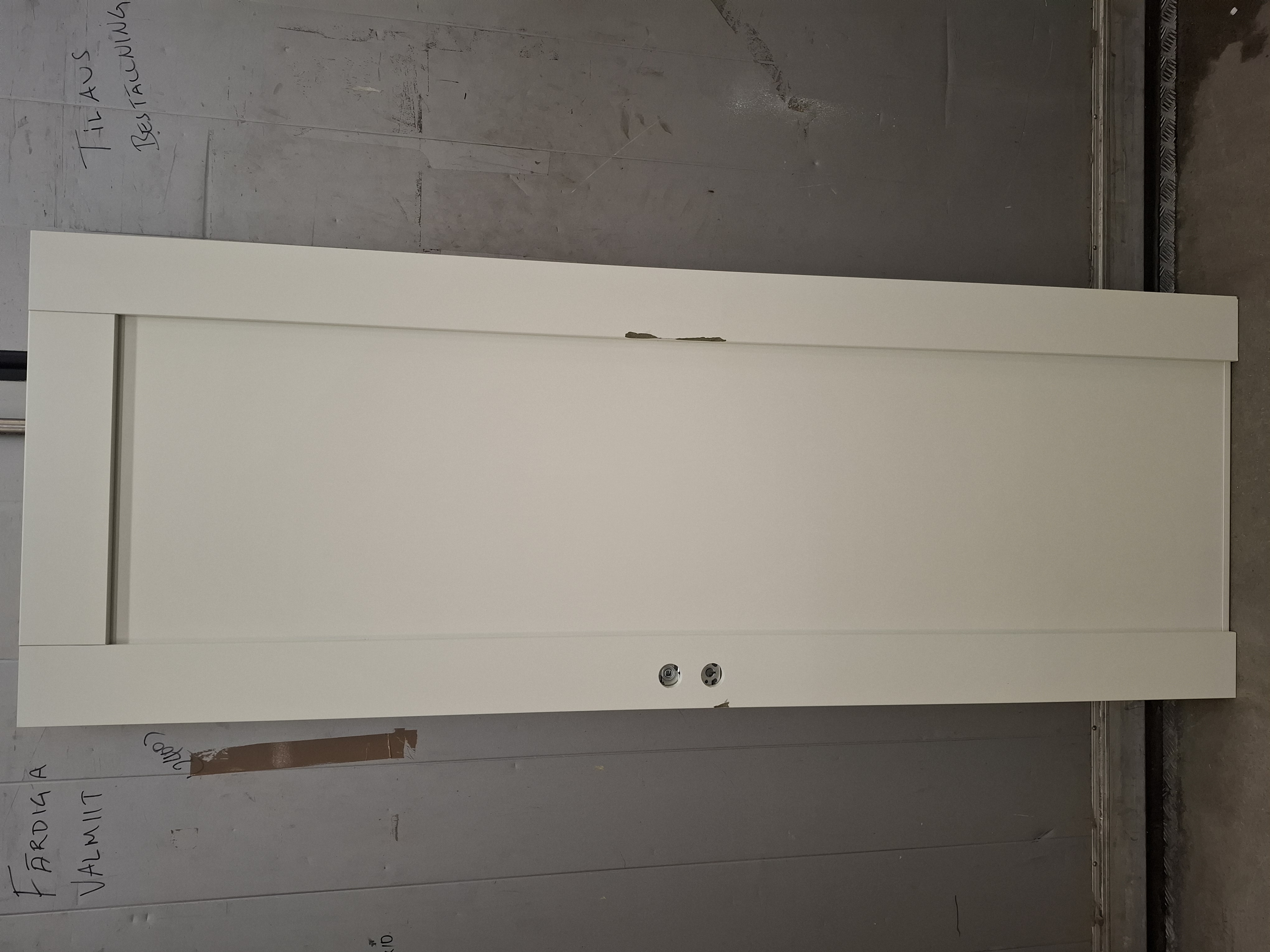 Vo-111, 8x21 Massiv Unique 501, badrums / våtrums mellandörr